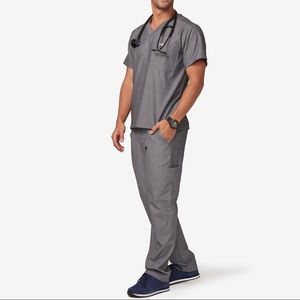 New figs scrubs set. Men’s Scrubs. Graphite Grey